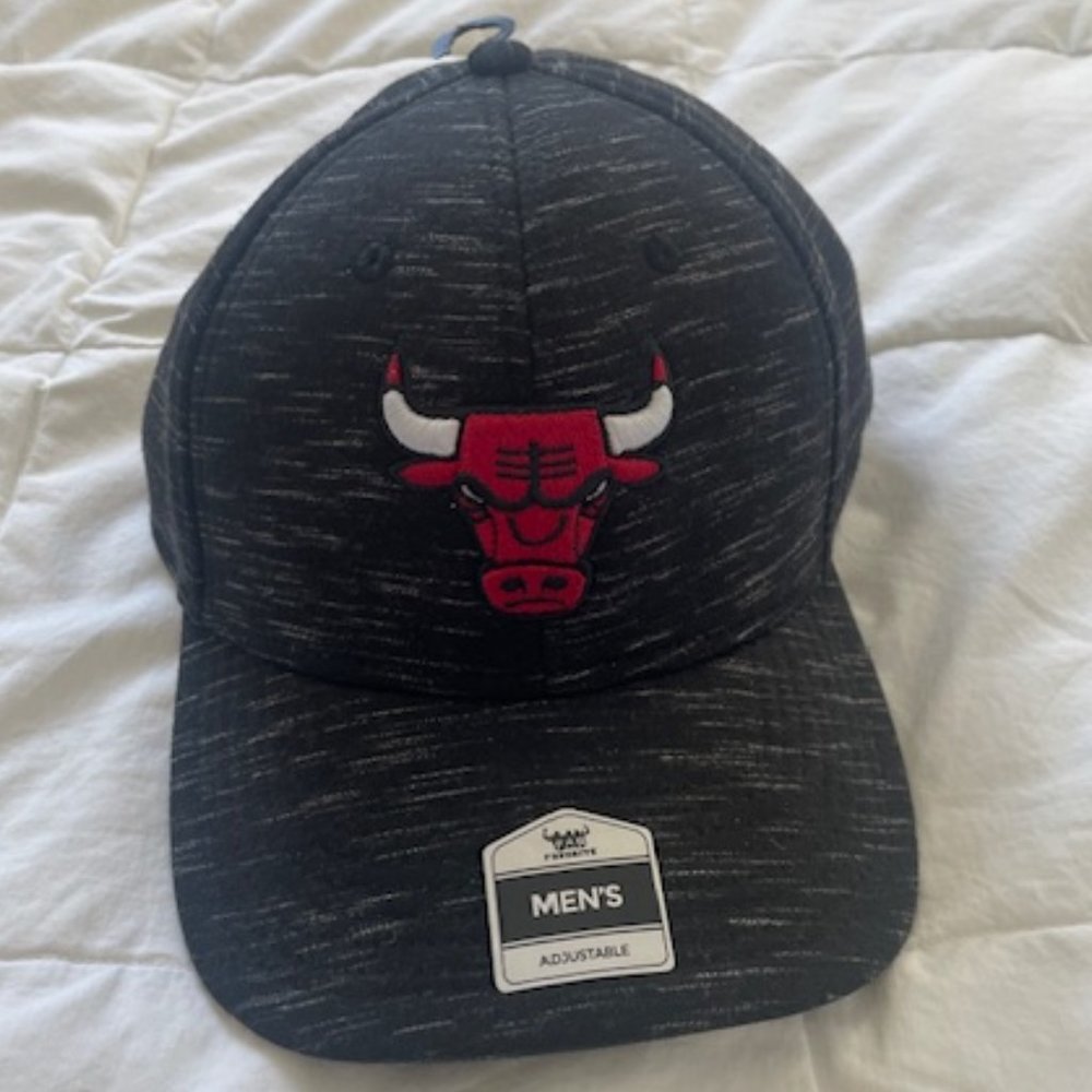 Chicago Bulls Hat - New With Stickers